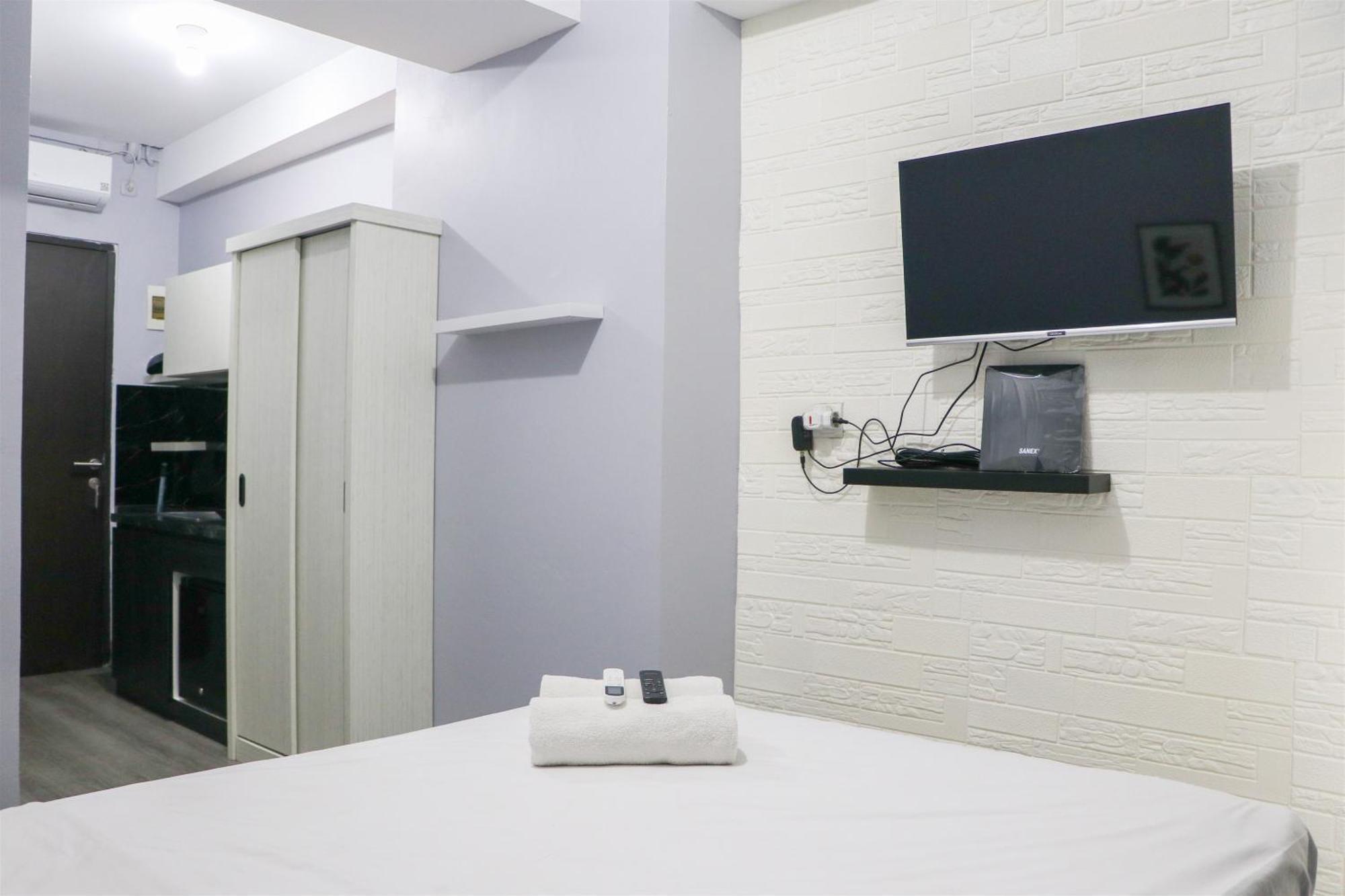 Minimalist At Grand Afrika By Travelio * Bandung