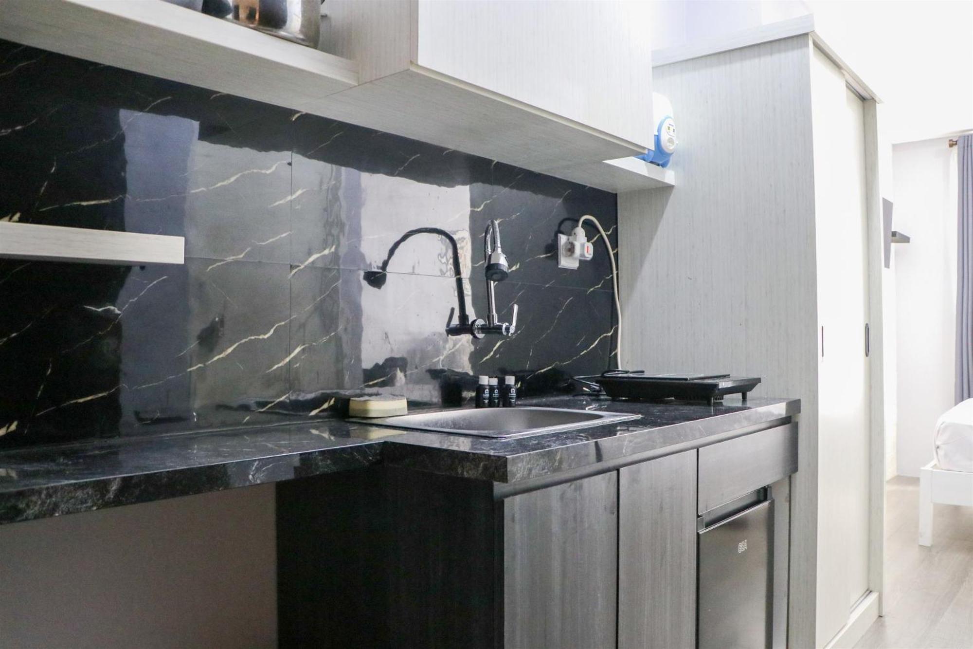 Apartemen Minimalist At Grand Afrika By Travelio *