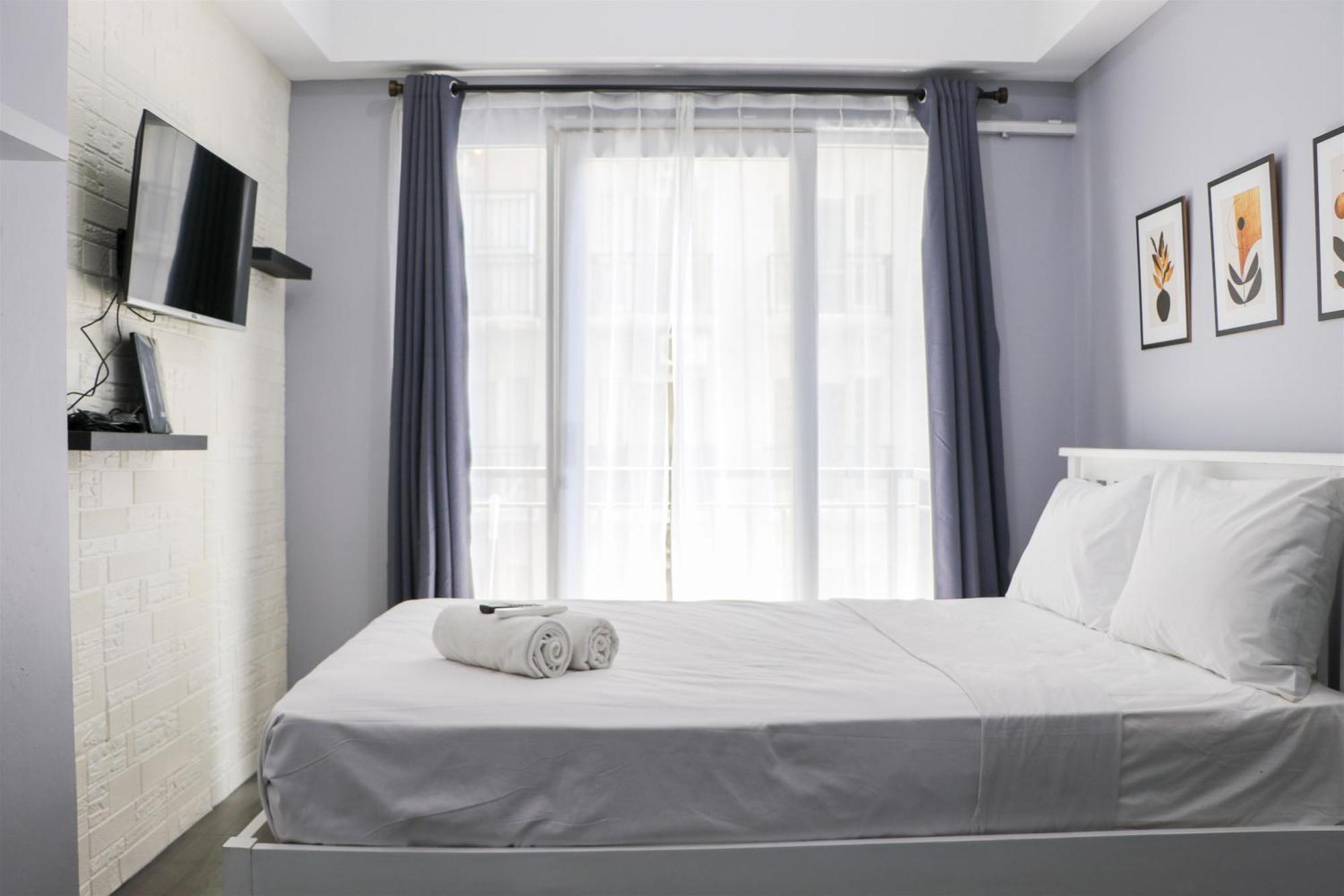 Minimalist At Grand Afrika By Travelio * Bandung